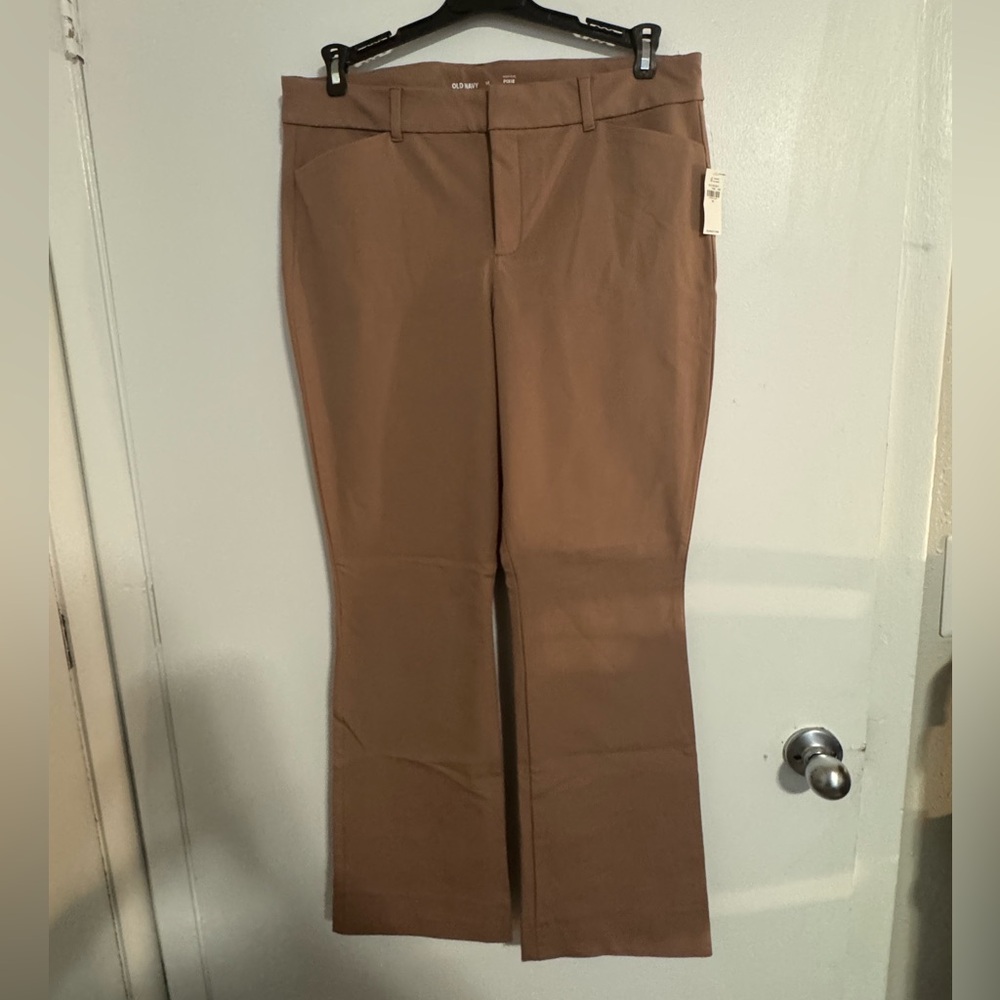 ON High Waisted Pixie Pants